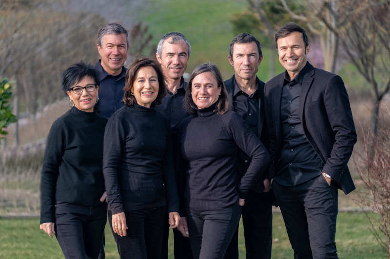 Imagen 7 HNOS CANTAN A HISPANOAMÉRICA